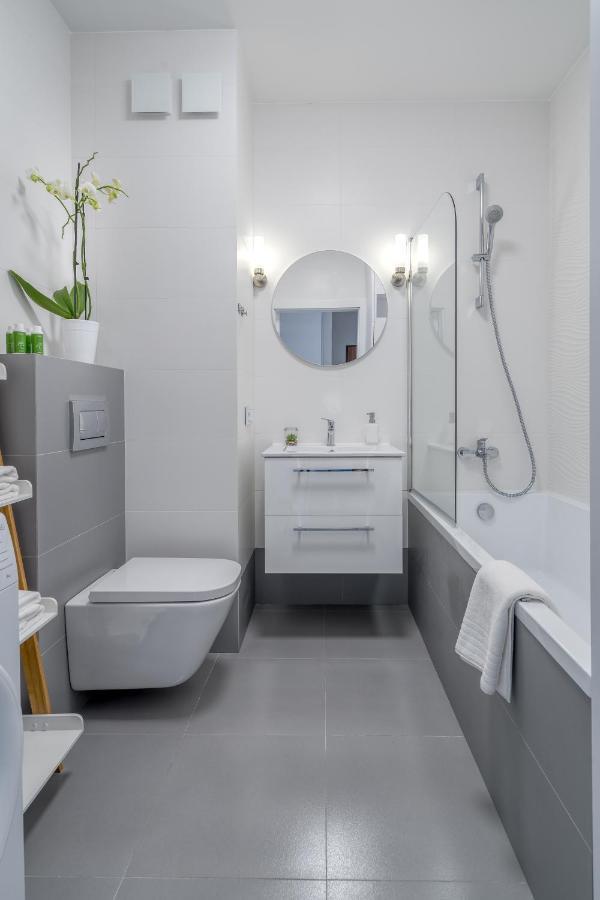 Flow Apartment *